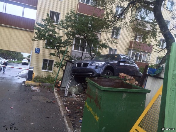 Тут машину выкинули, надо кому? сама новость:   http://www.newsvl.ru/accidents/2015/10/01/139687/