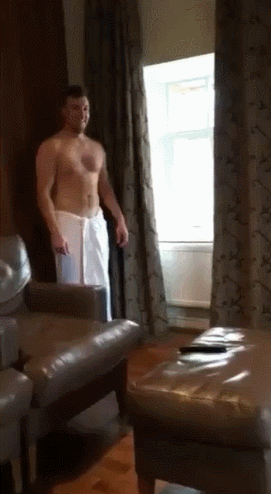 1470674286126319207.gif