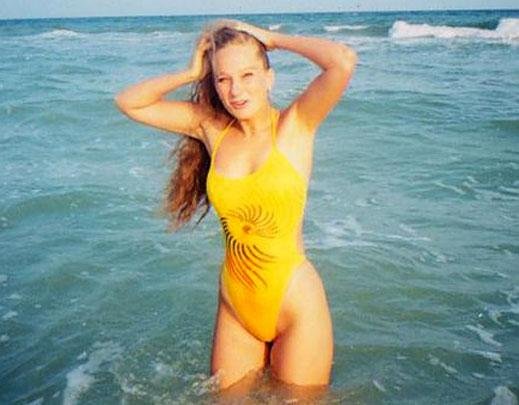 Изображения Юлии Тимошенко в купальнике: гармония и красота тела