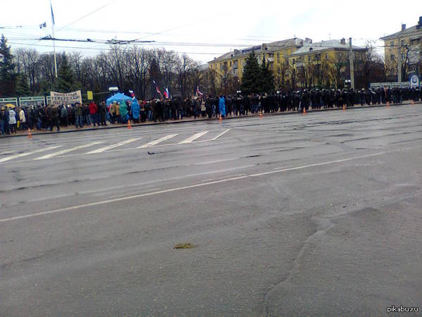 Луганск, перед Референдумом