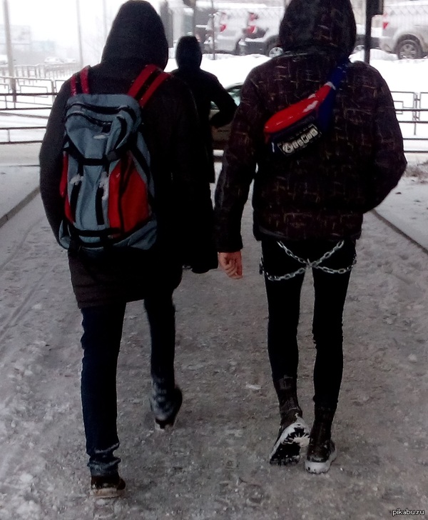 С цепи сорвался