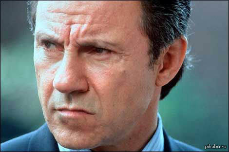 Сегодня Бешеному псу Харви исполняется 75 лет!