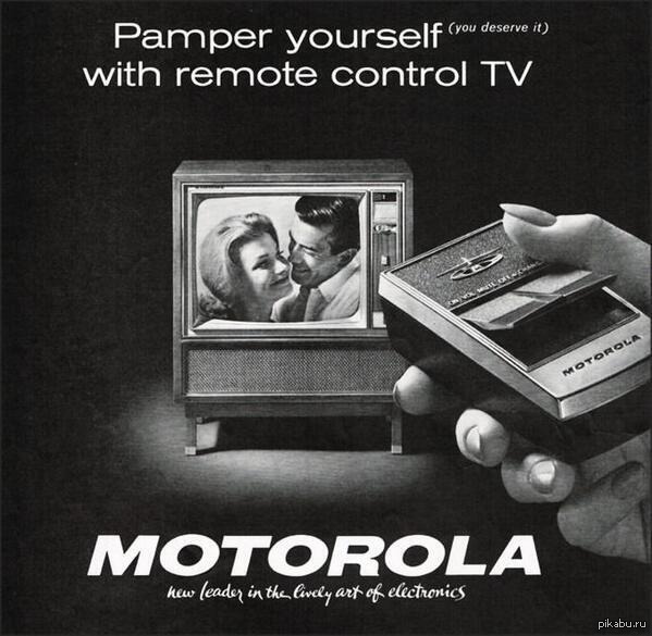 Control old. Реклама Моторолы Старая. Моторола первая реклама. Retro Remote Control TV. Motorola реклама.