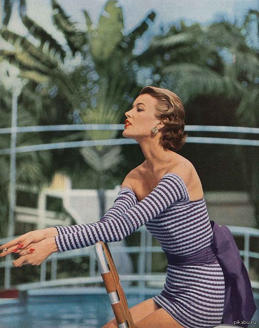   Vogue 1954      :(   