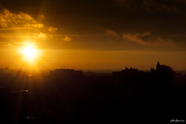 Спасибо всем, кто помог нам в поиске нового жилья! Вот вам вид с нового балкона =)