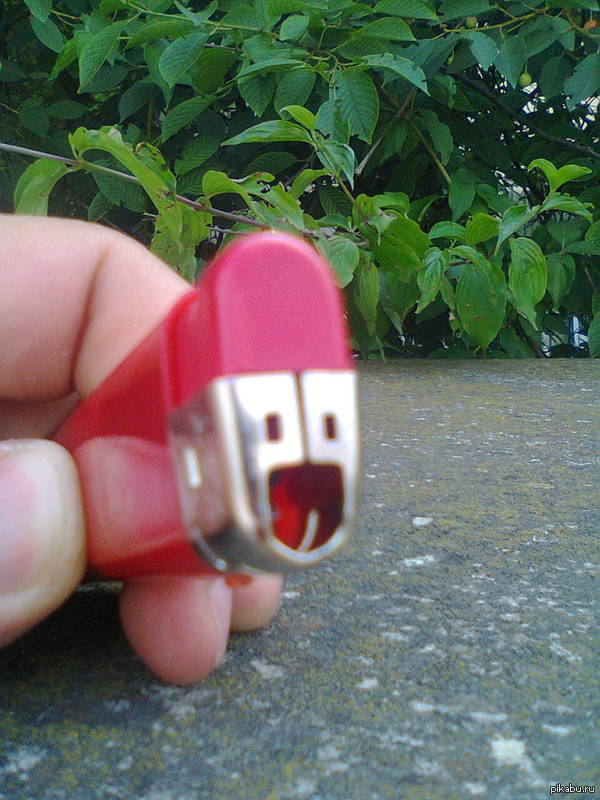 Я так и не понял эмоции моей зажигалки...