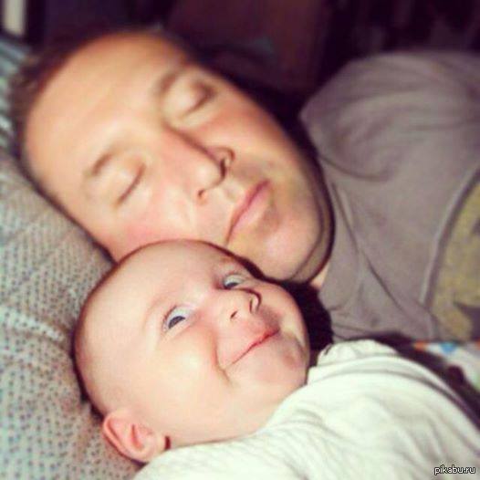 Город засыпает, просыпается мафия... :))