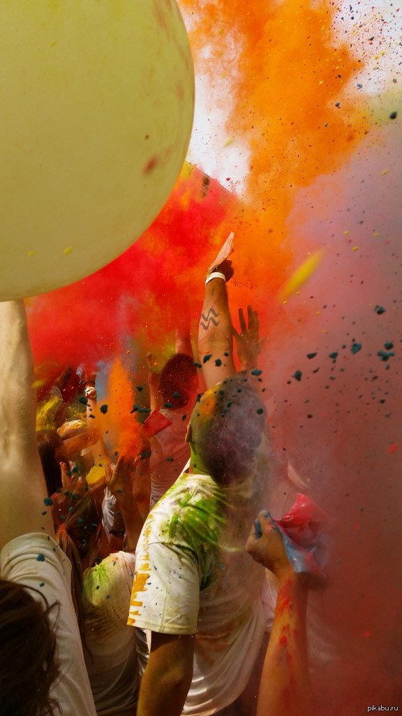 Красочный забег в Москве