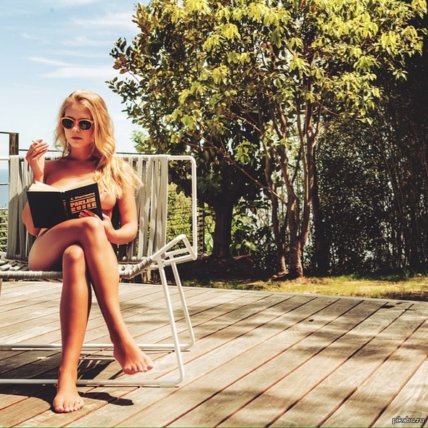 Summer, oh summer - Nudity, NSFW, Blonde, Summer, Books, Girls