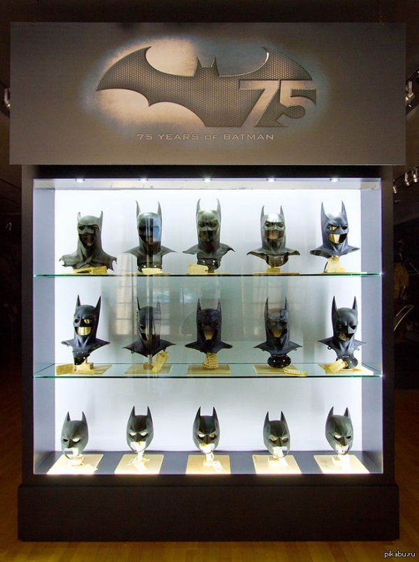 75  !  WARNER BROS.      .    .