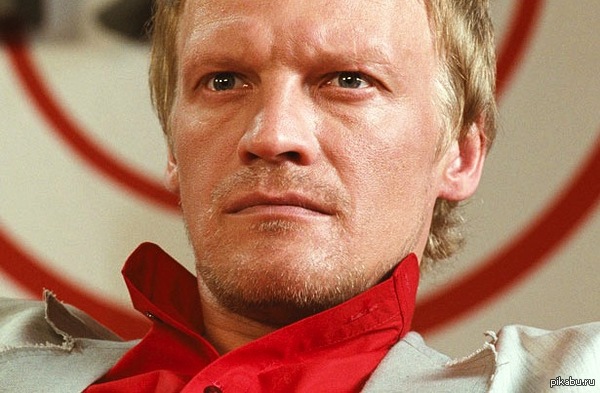 еще один поругался на Россию и соскочил за "бугор"