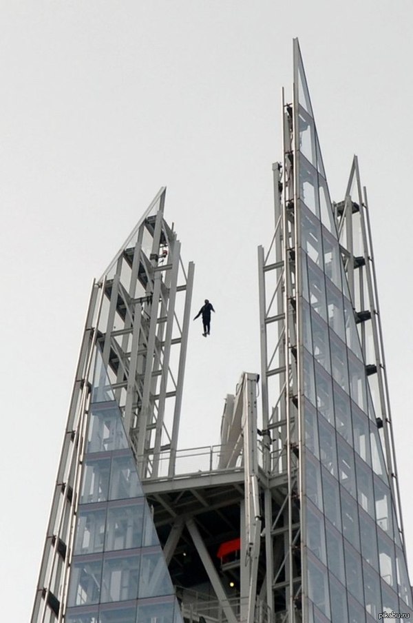  (Dynamo)  !       Europe's tallest building ,           !   2      ,  David Blaine