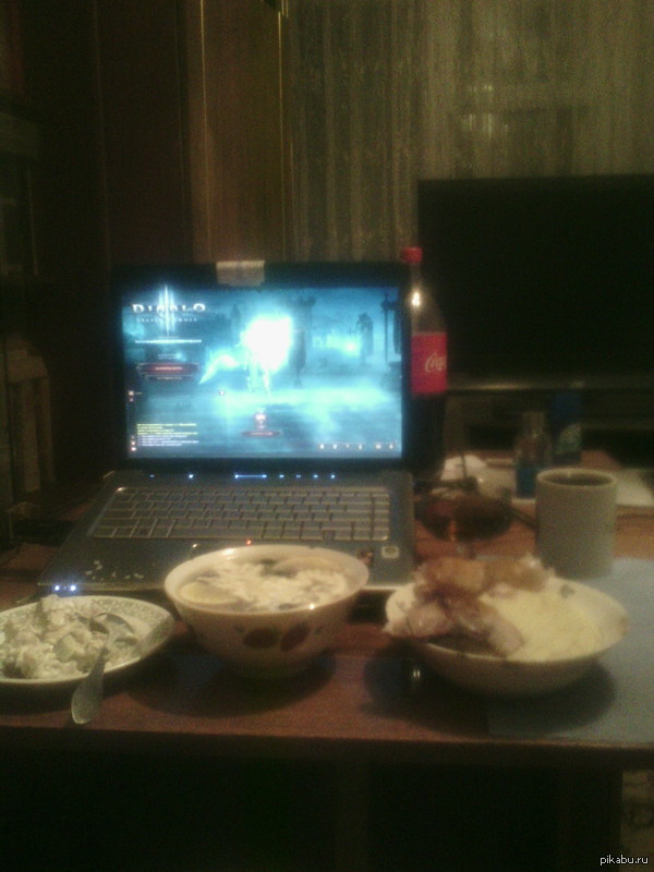 К продолжению темы холостяков. Моё 23-летие на должности рядового контрактной службы ВС РФ.