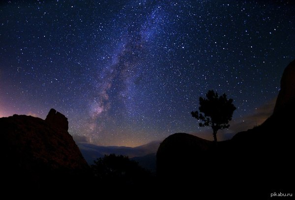 Крым. Ночное небо над Демерджи