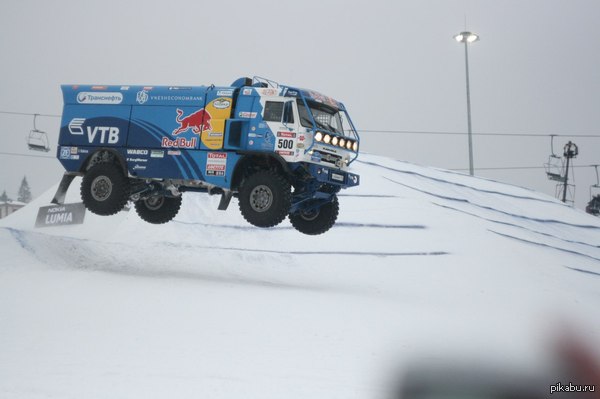 It means that Chagin is flying up the mountain ... - My, The photo, Chagin, Kamaz