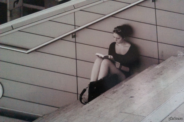 Нужна помощь! Пикабушнкик! Есть ли среди вас те, кто знает название этой работы? Ну очень уж надо!