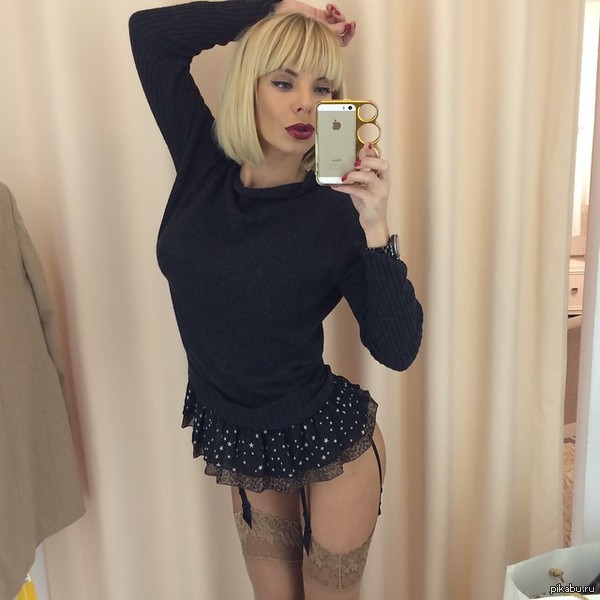 Алёнка в чулках