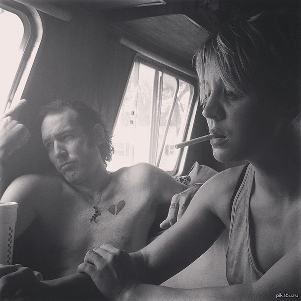 Кейли на съемках нового фильма Burning Bodhi