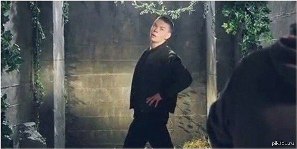 А это я, когда пытаюсь позировать для фото...