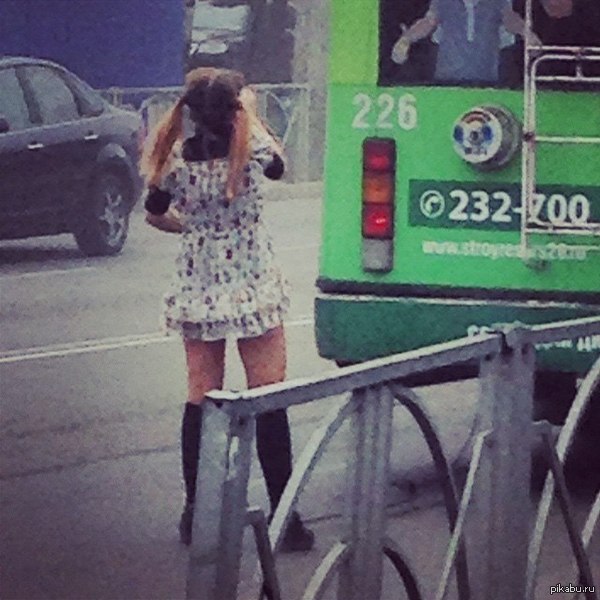 Вы не поверите, но эта девушка - водитель этого троллейбуса