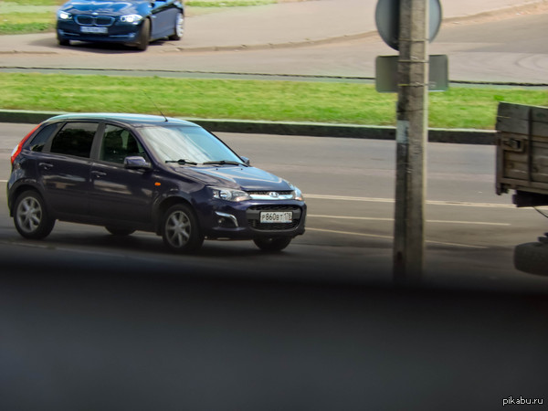 Лада Калина. Просто удачный кадр.