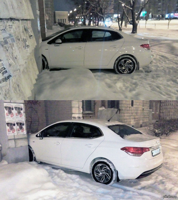 По дороге домой встретил такого товарища. Чтобы не закрывать тротуар, "воткнулся" в дом =)