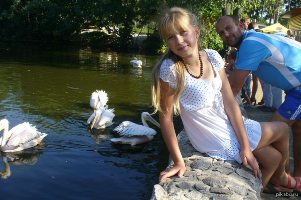 Она  не знает на сколько это крутое фото