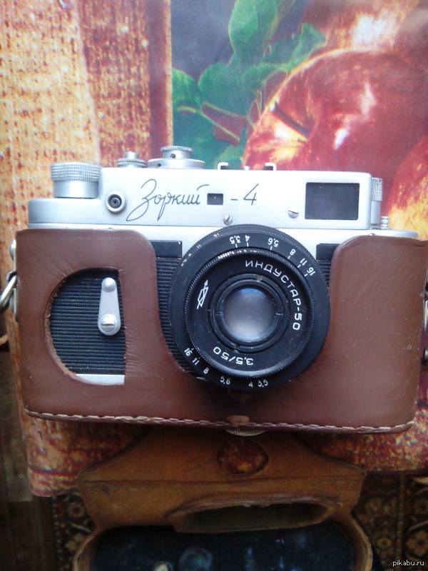 Рылся в старых вещах, обнаружил сие чудо техники