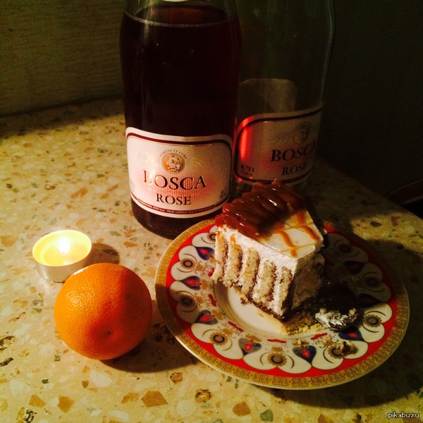 Новогодний стол сильной и независимой