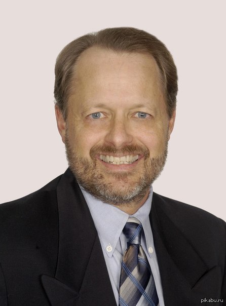 В молодости Гарольд тоже скрывал боль