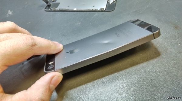 Фашистская пуля сразила бойца