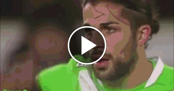 Great goal by Dost against Bayern - Goal, Wolfsburg, Bavaria, GIF