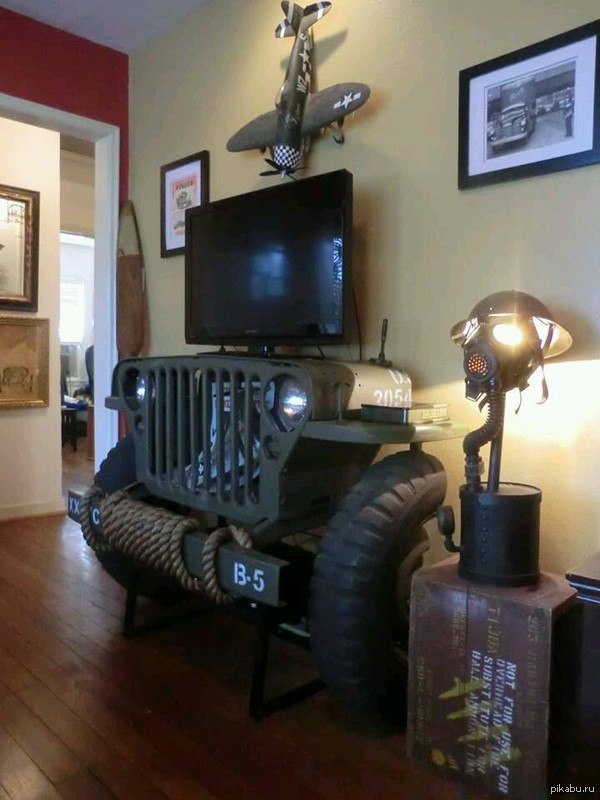     Military Willys Jeep