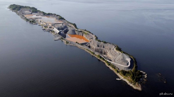 Storage of toxic waste on the island with the strange name Langya. Norway. - Norway, Earthporn, Storage, Waste, Island