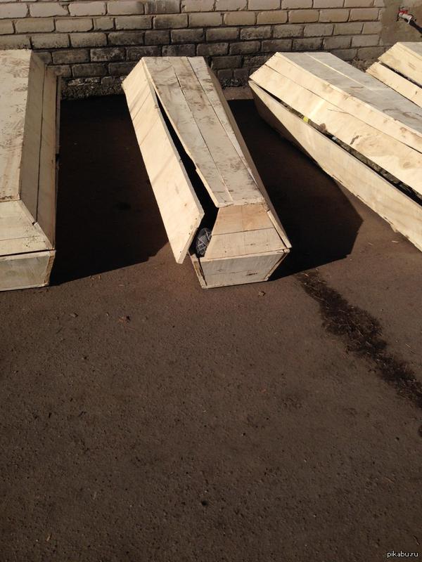 Паспорта были, куски автобуса были... В следующий раз Порошенко поедет уже гробы показывать?