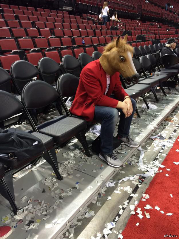 То чувство, когда не успел (не попал) на вечеринку...