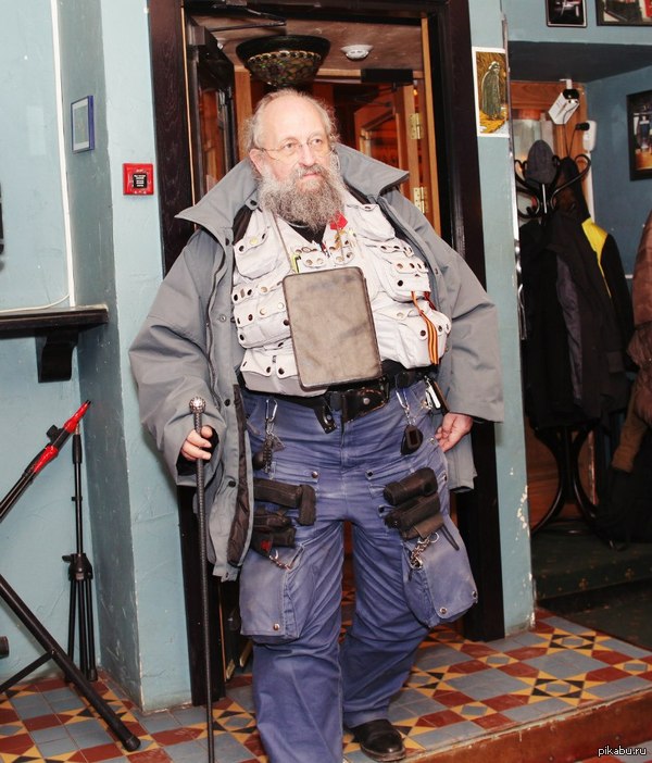 Сидим в пабе, отмечаем день святого Патрика...