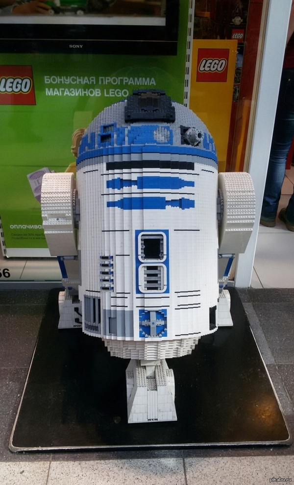 R2-D2  Lego       Lego