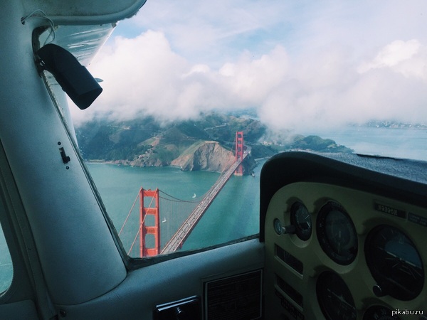 Вид на мост Золотые Ворота с воздуха