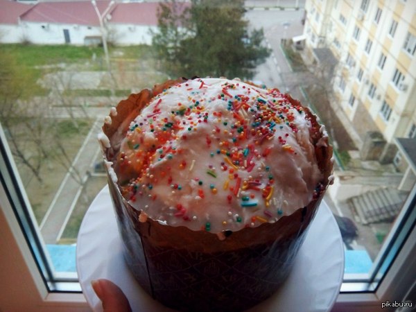 А вот и один из моих куличей:З