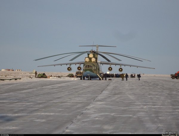 На параде 9 мая покажут новый российский перспективный вертолет Мил-276.