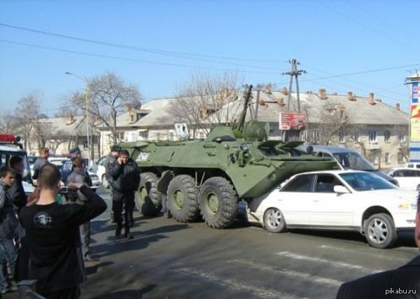 ДТП с Участием БТР.