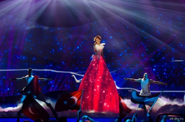 Всем, кто восхищен нарядом Гагариной на Евровидении