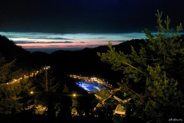 Закат на высокогорном катке Медео