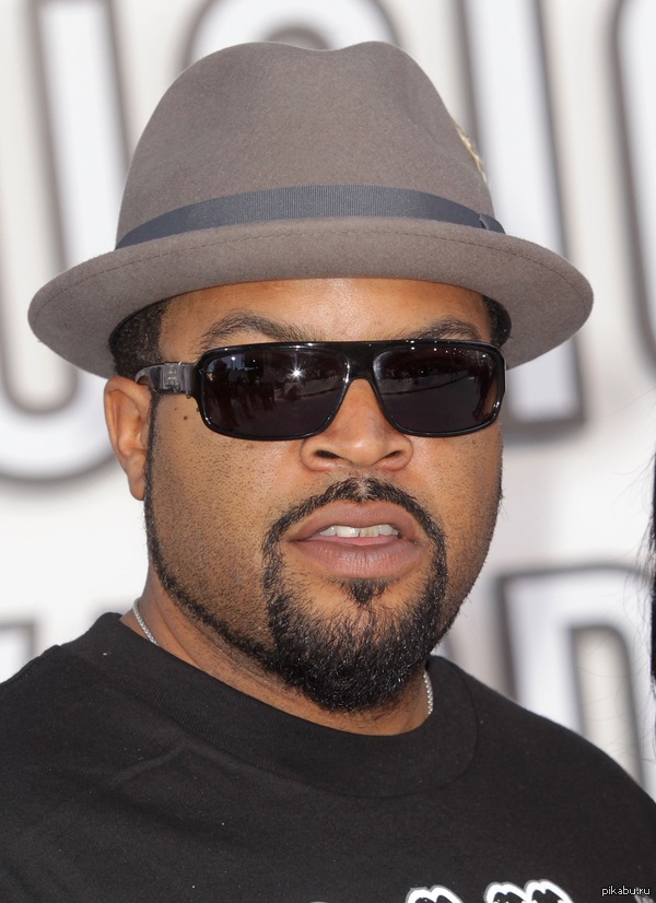   ! '    Ice Cube    46-  !