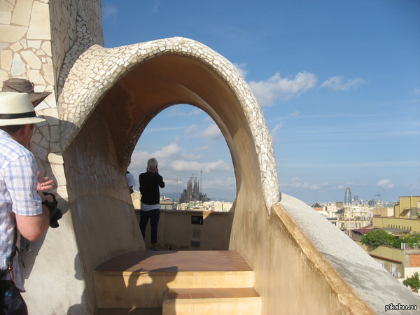 Барселона и Гауди.