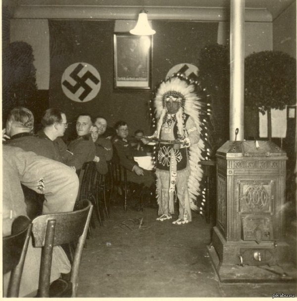 - Но Ганс,как вы поняли, что в штабе действует американский шпион? - Знаете, чутьё...