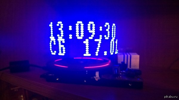 Самодельные часы из HDD на основе стробоскопического эффекта