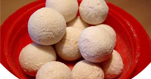 Курт из чего. Курт иримшик. Курт казахский. Курут. Курт творог сушеный.