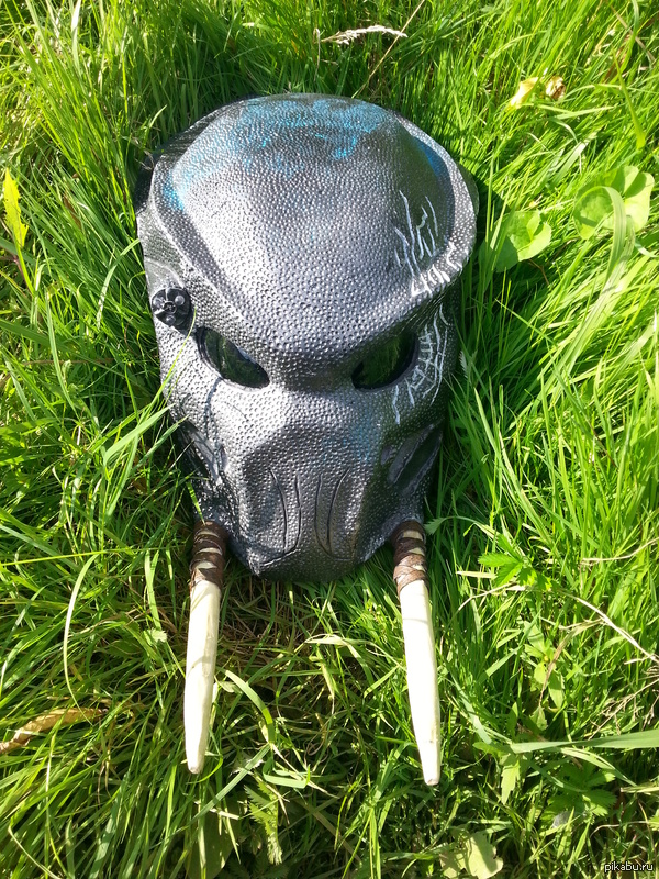    . Predator Tracker mask.   ,    ,   ..     .   Samsung S3